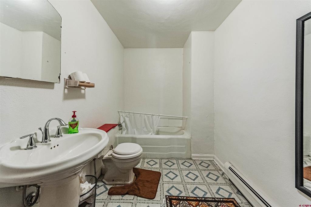 134-138 W 7th Street Property Photo 25