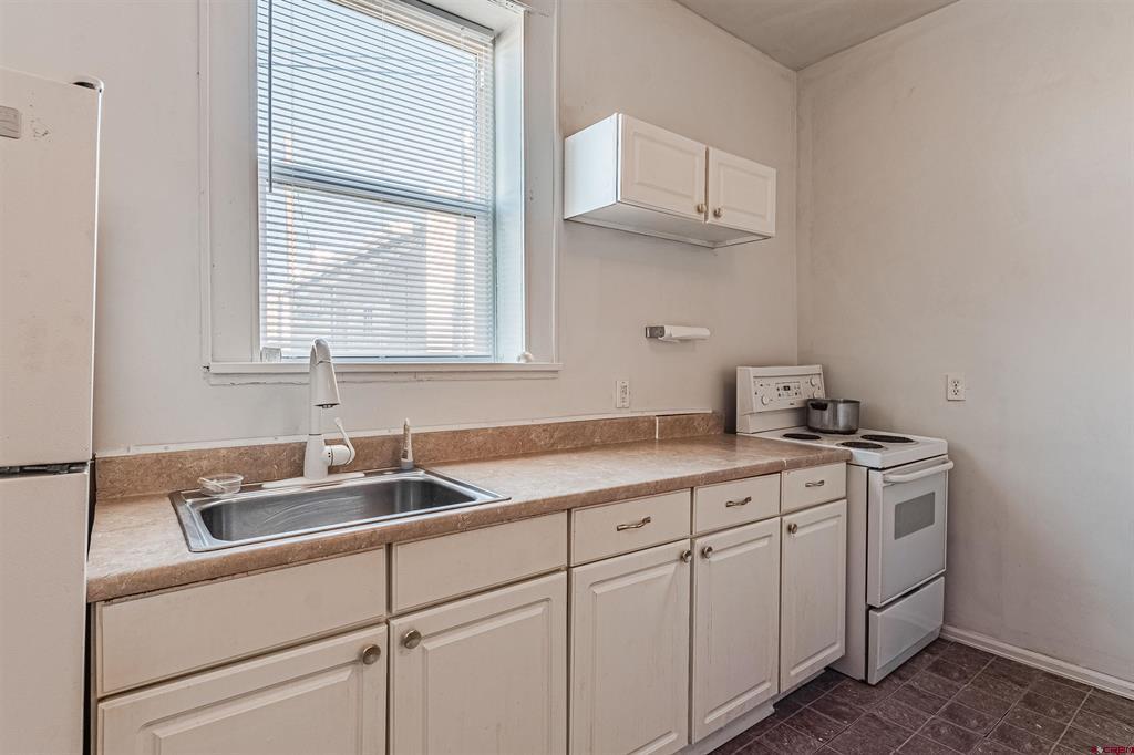 134-138 W 7th Street Property Photo 37