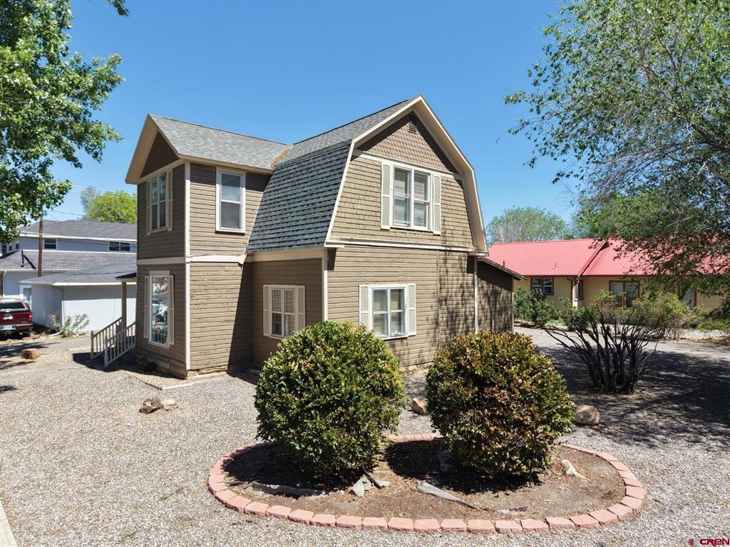 35 & 37 S Nevada Avenue Property Photo 1