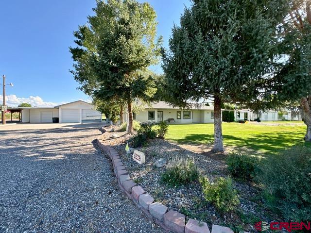 64372 Jig Road Property Photo 2