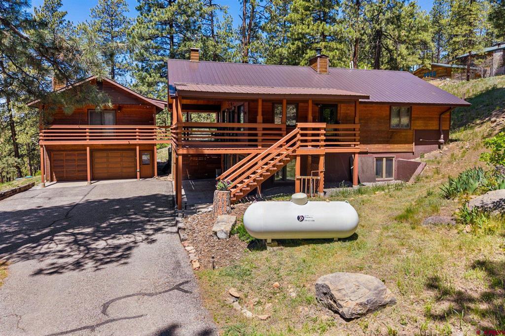 1024 Deer Ridge Drive Property Photo 6
