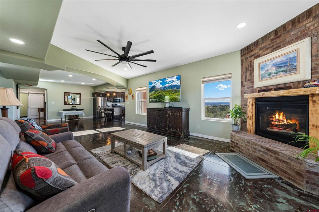 4425 Elk Ridge Court Property Photo 3