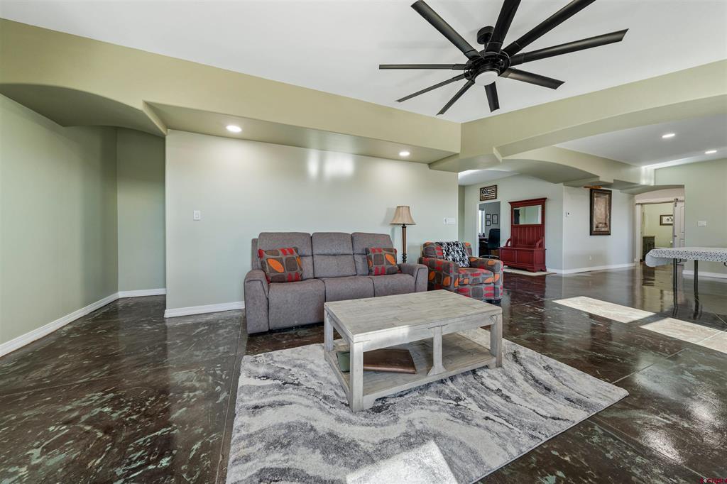 4425 Elk Ridge Court Property Photo 6