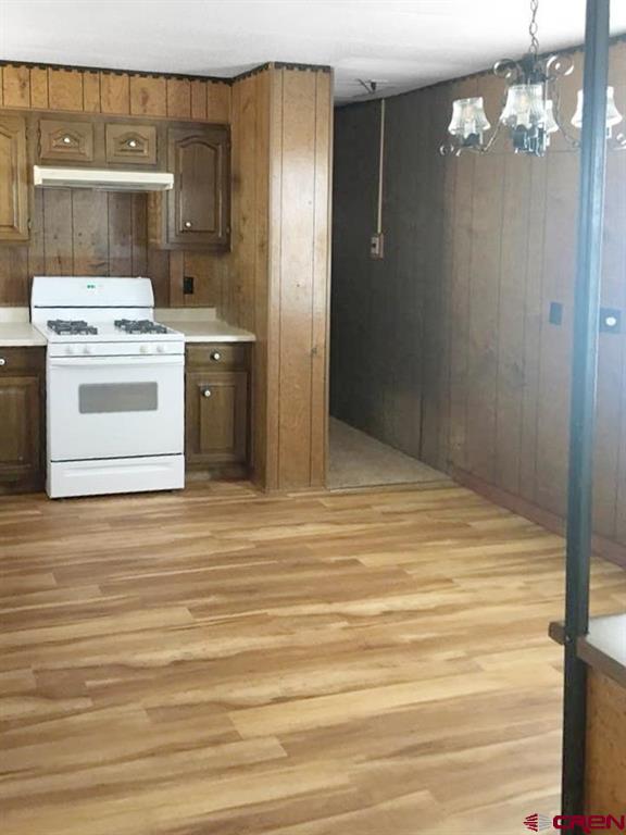 910 Memorial Drive Property Photo 24