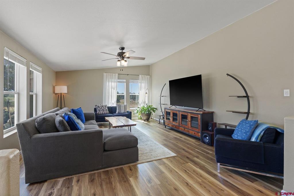 21 Valley Trail Property Photo 8