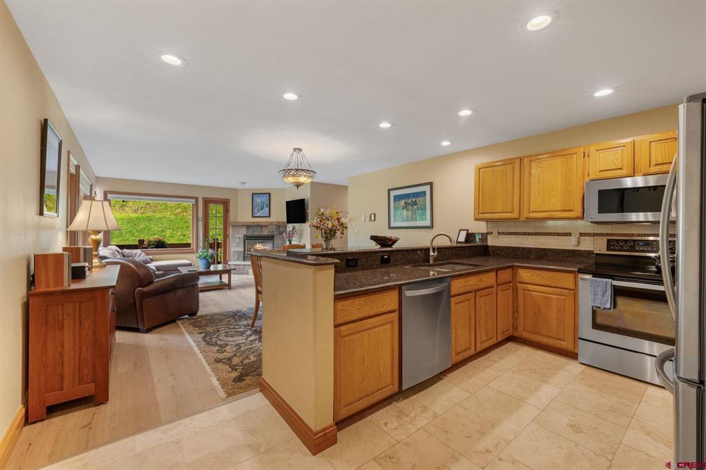 370 Mahoney Drive Property Photo 13