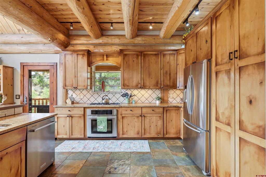 1083 Deer Trail Property Photo 12