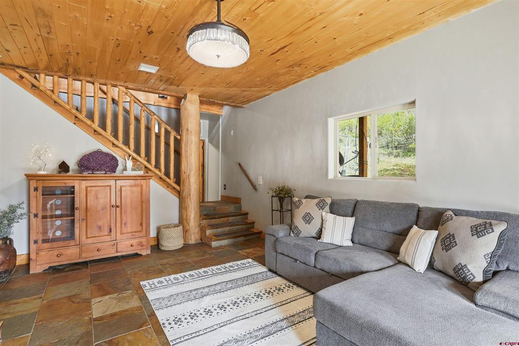 1083 Deer Trail Property Photo 38