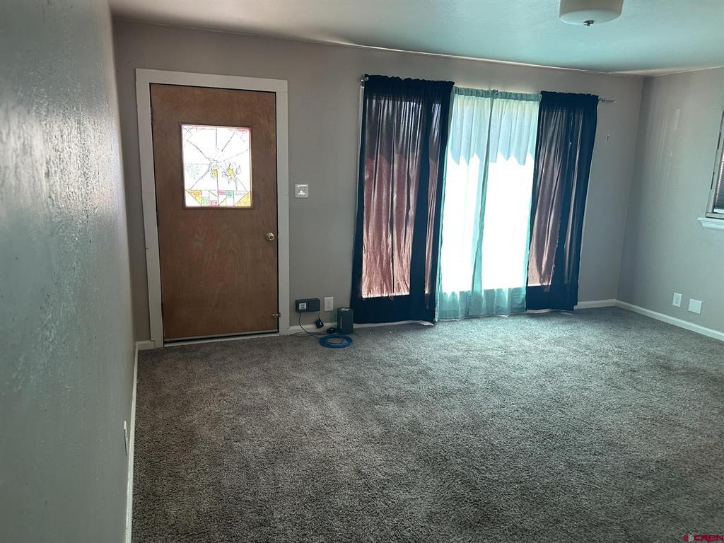 435 S Elm Street Property Photo 13
