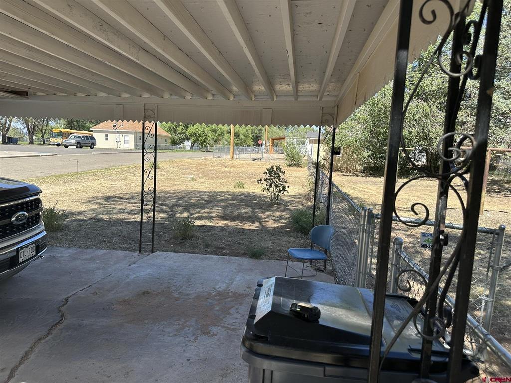 435 S Elm Street Property Photo 16