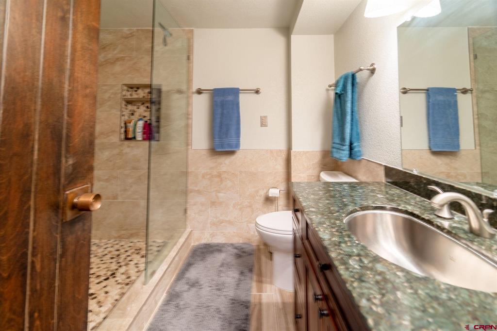 314 N Tamarron Drive Property Photo 7