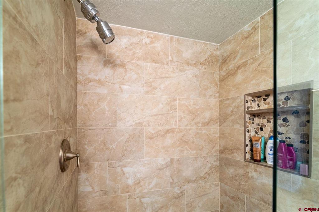 314 N Tamarron Drive Property Photo 8