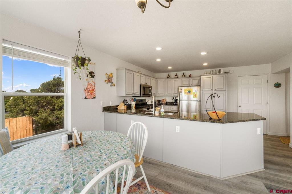 50 Pioneer Circle Property Photo 10