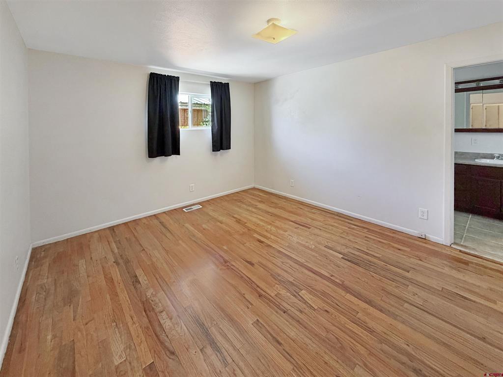 906 Livesay Drive Property Photo 13