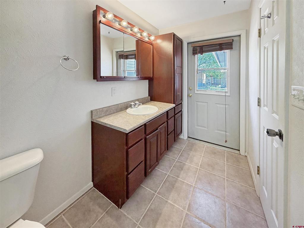 906 Livesay Drive Property Photo 15