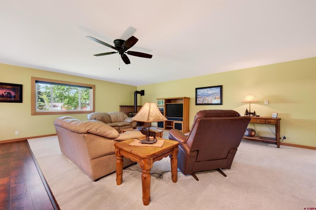 404 Fairway Lane Property Photo 12