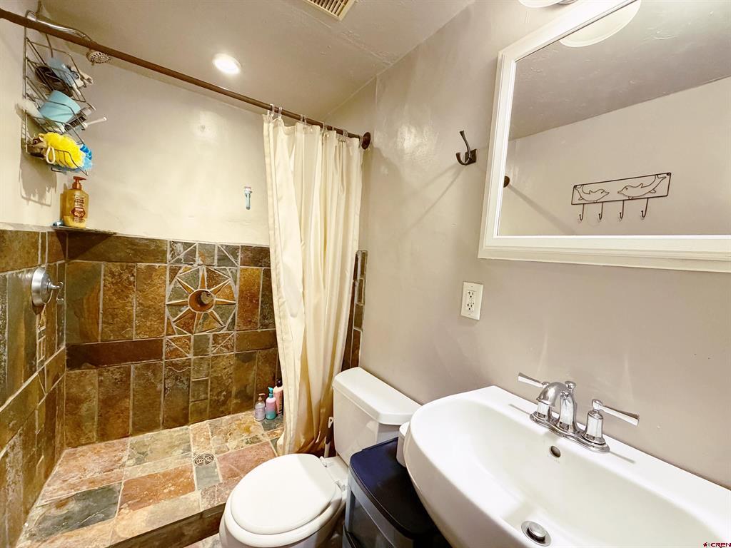 865 W Main Street Property Photo 15