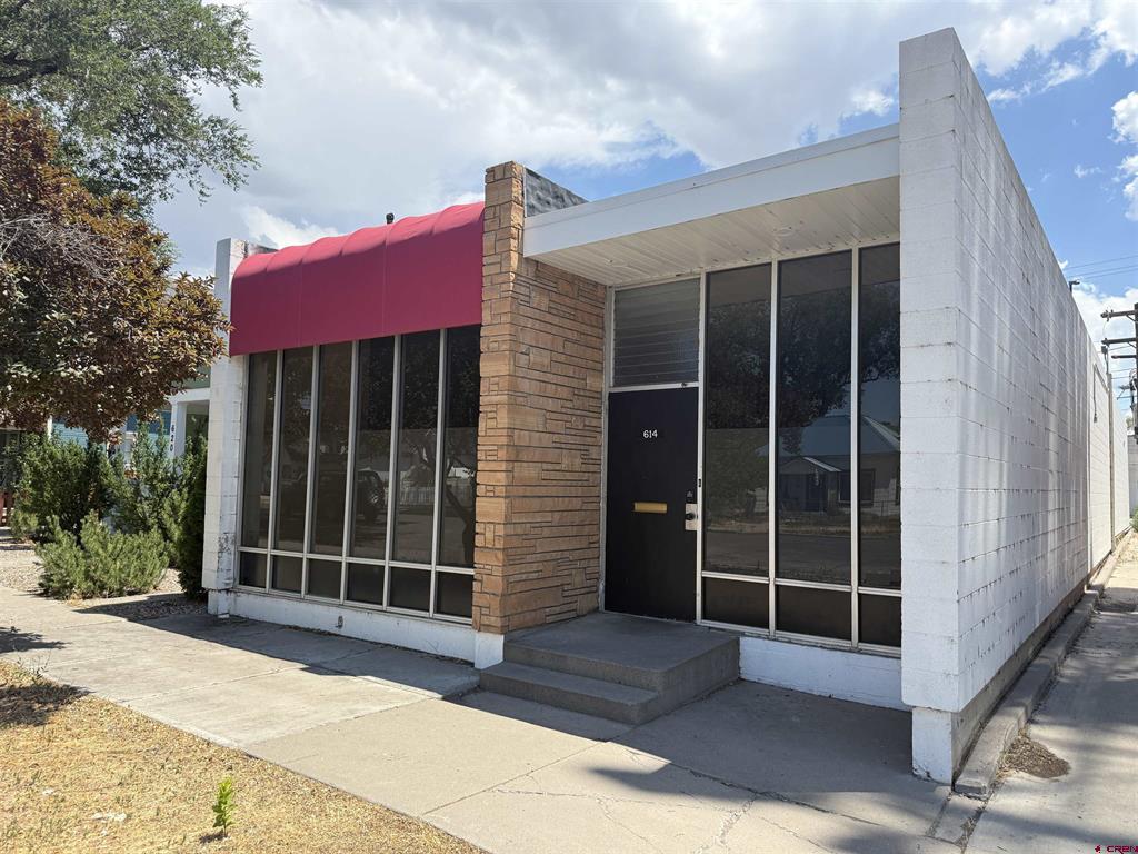 614 N 1st Street Property Photo 1