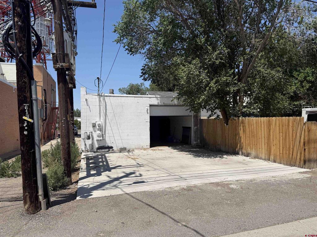 614 N 1st Street Property Photo 23