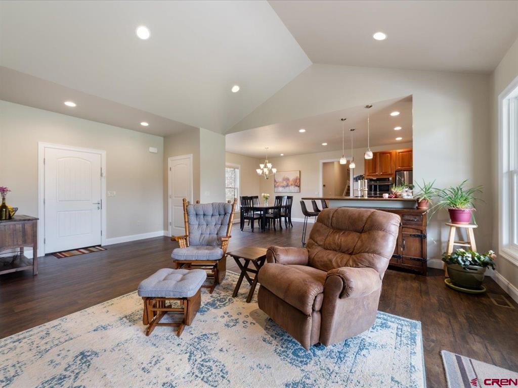 2017 Constitution Loop Property Photo 7