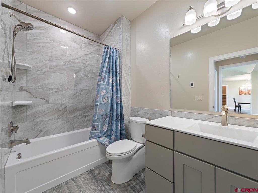 2017 Constitution Loop Property Photo 24
