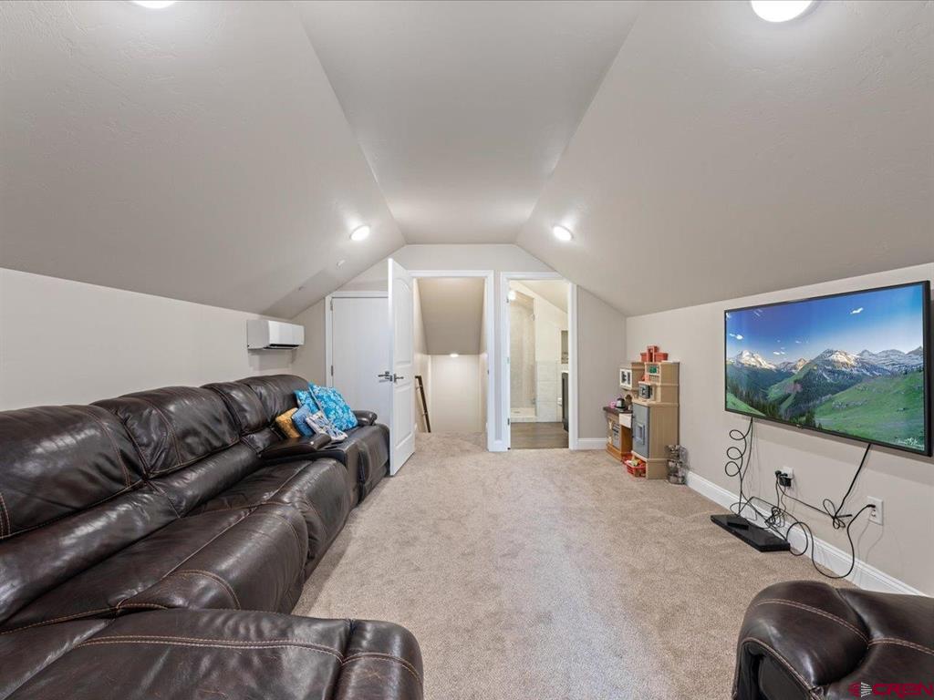 2017 Constitution Loop Property Photo 27