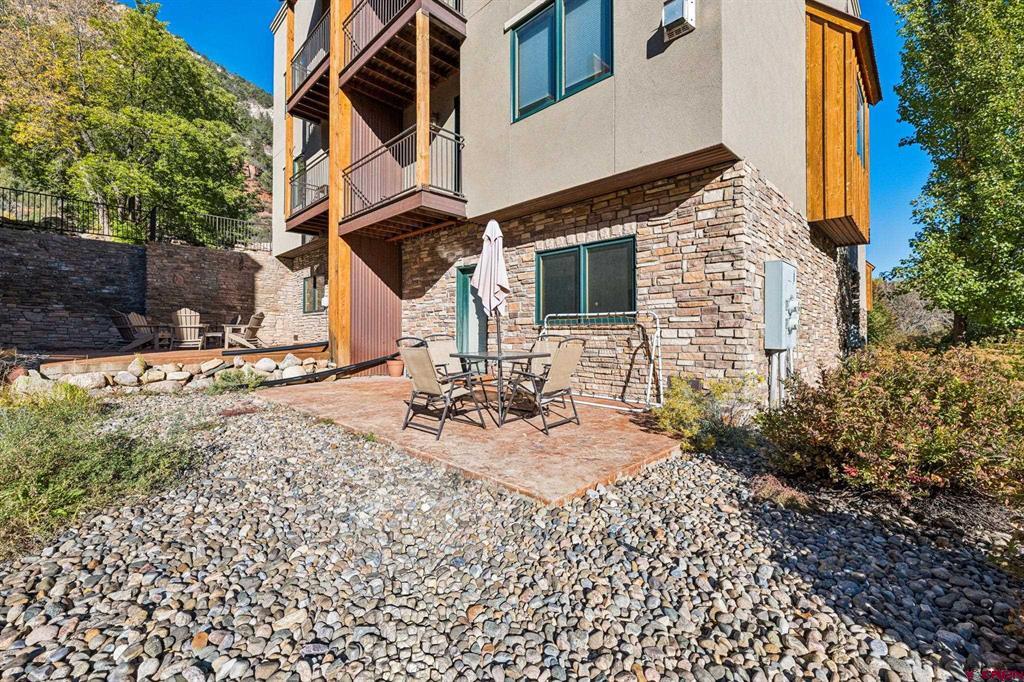 1422 Animas View Drive Property Photo 2