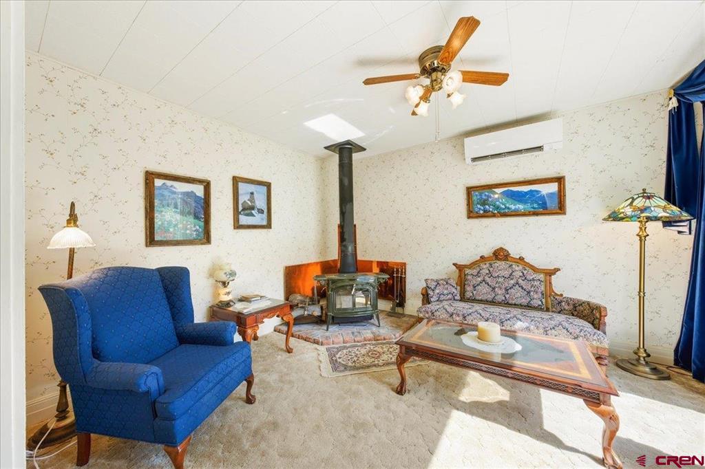 306 Oak Street Property Photo 10