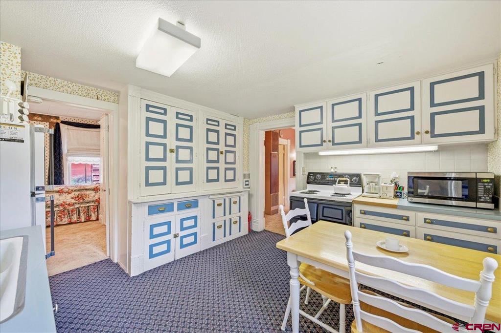 306 Oak Street Property Photo 15