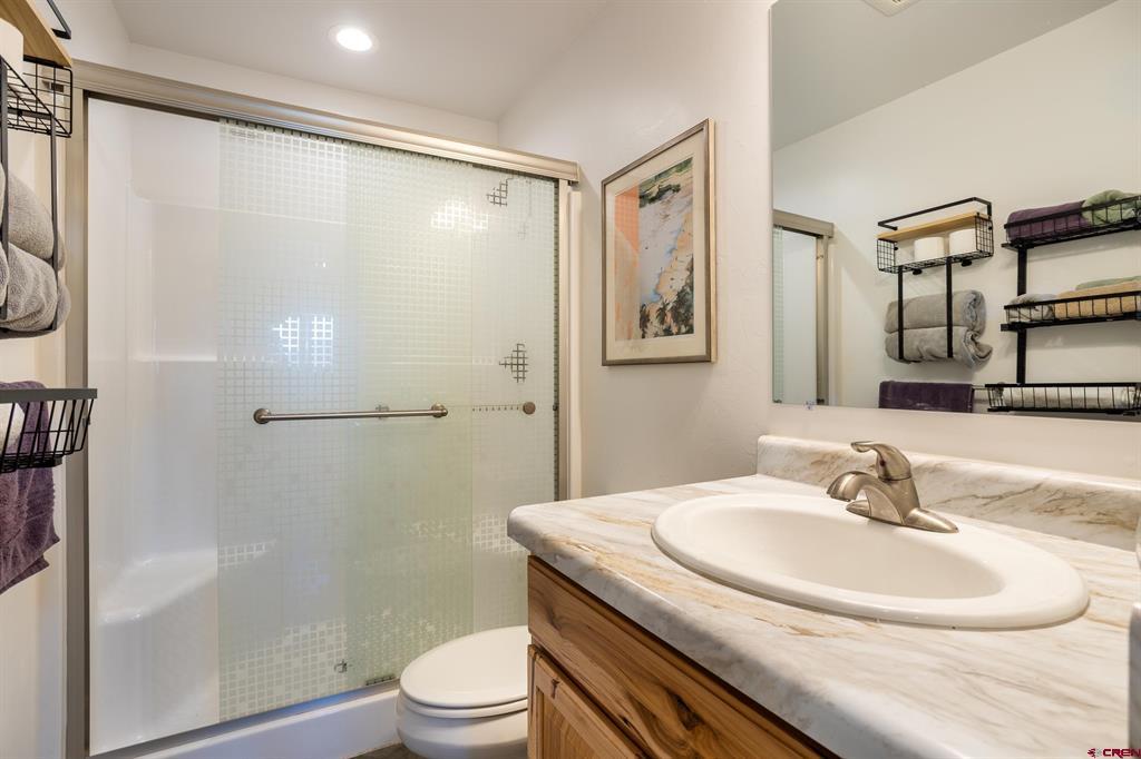 480 Hawthorn Drive Property Photo 14