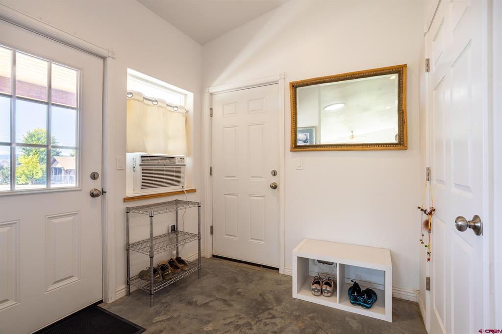480 Hawthorn Drive Property Photo 15