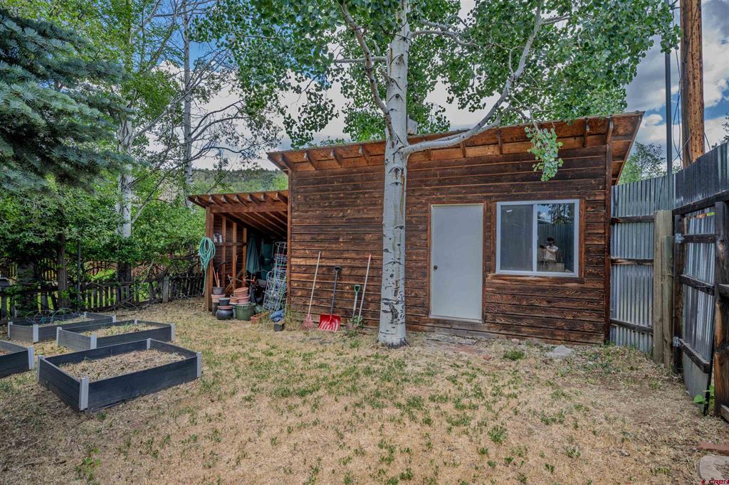 3070 E 4th Avenue Property Photo 25