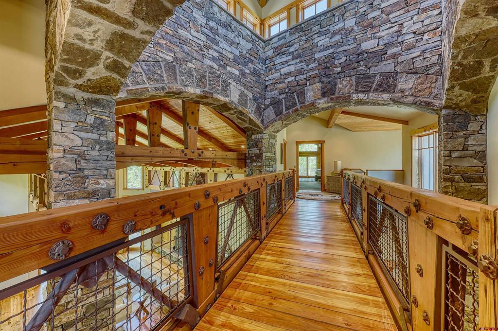 455 Pinnacle View Drive Property Photo 18