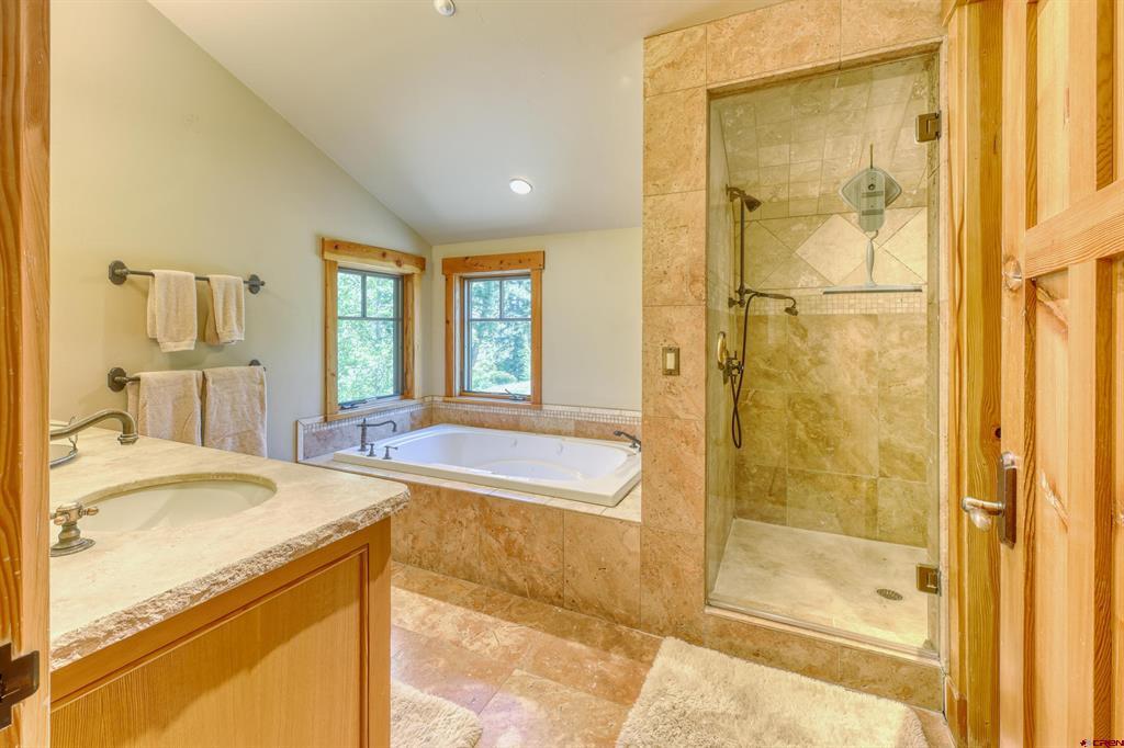 455 Pinnacle View Drive Property Photo 34
