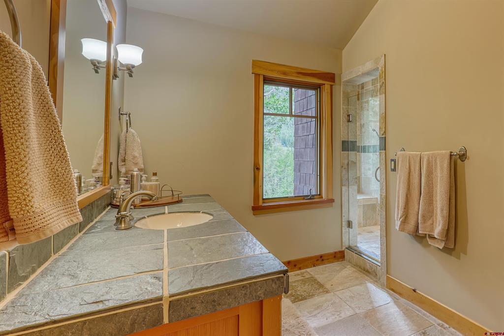 455 Pinnacle View Drive Property Photo 39