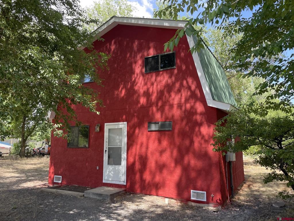 7509 & 7515 2200 Road Property Photo 1