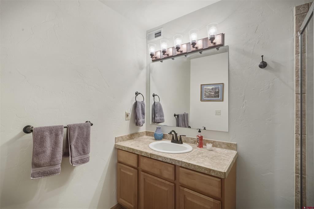 1135 Park Avenue Property Photo 34