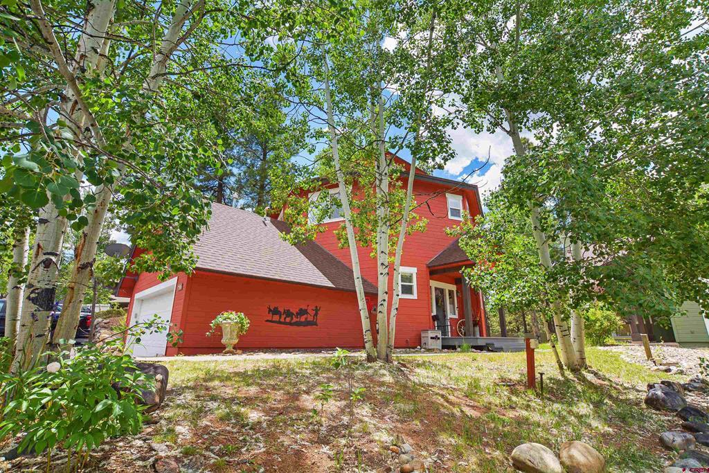 312 Woodbridge Way Property Photo 2