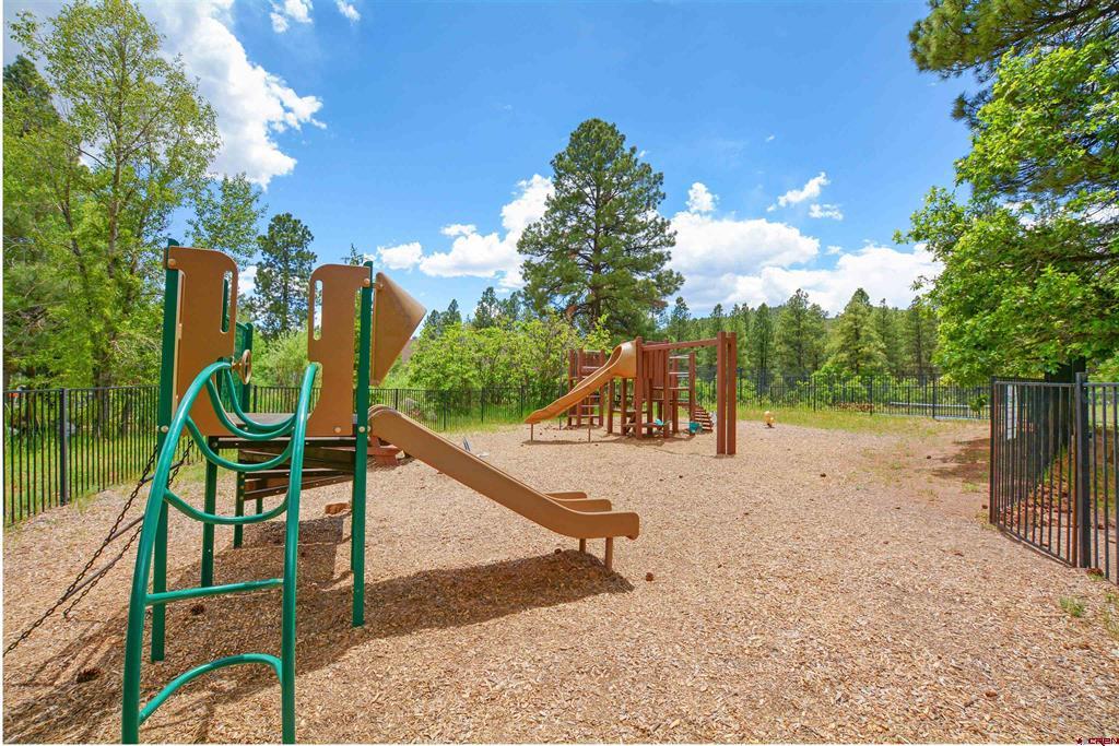 312 Woodbridge Way Property Photo 32
