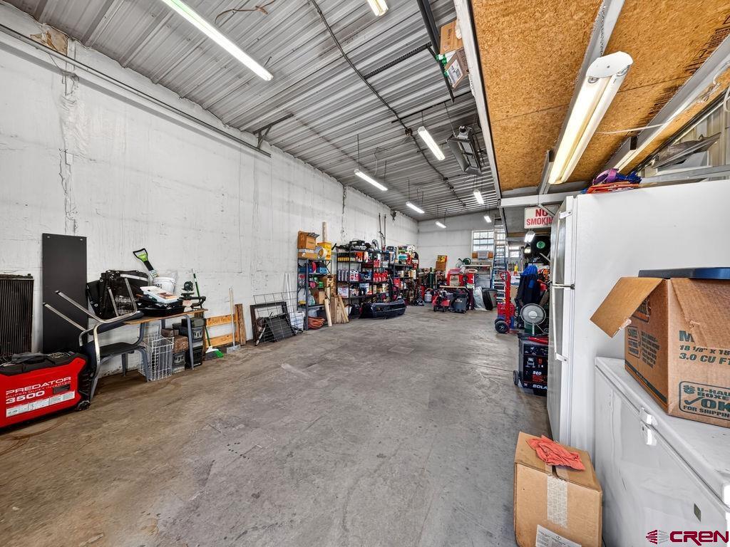 2101 S Broadway Property Photo 17