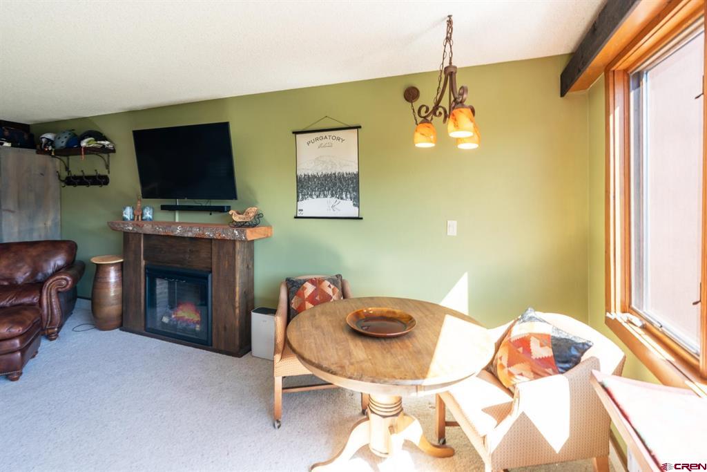 314 N Tamarron Drive Property Photo 10