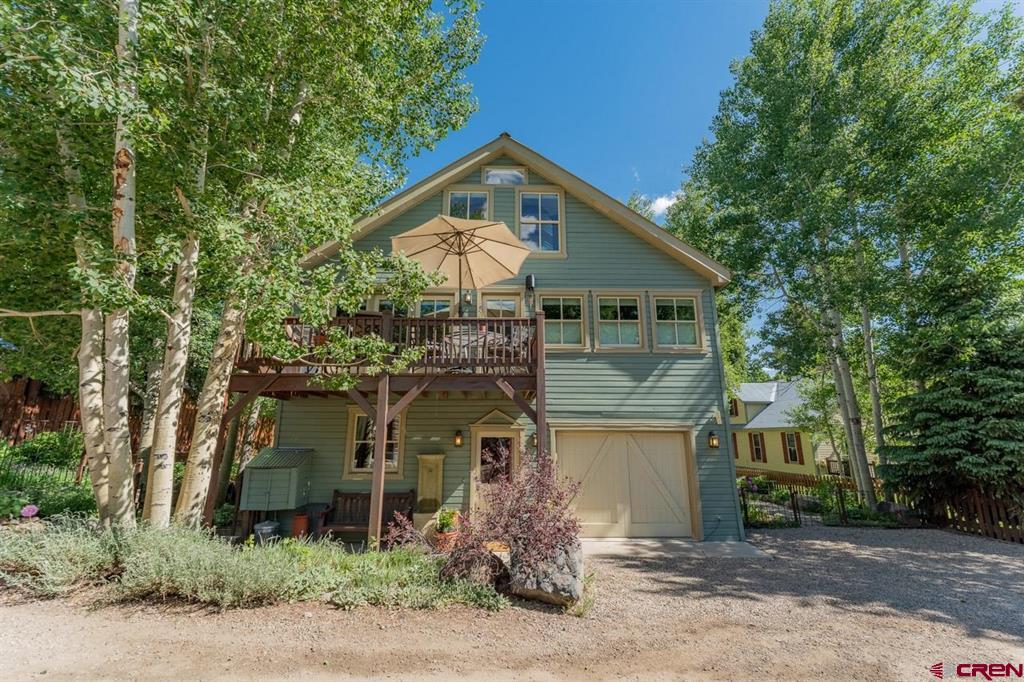108 Maroon Avenue Property Photo 3