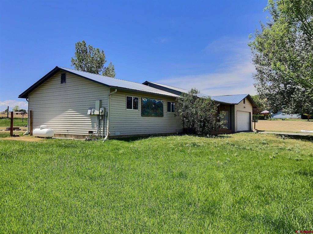 41074 Lamborn Drive Property Photo 2