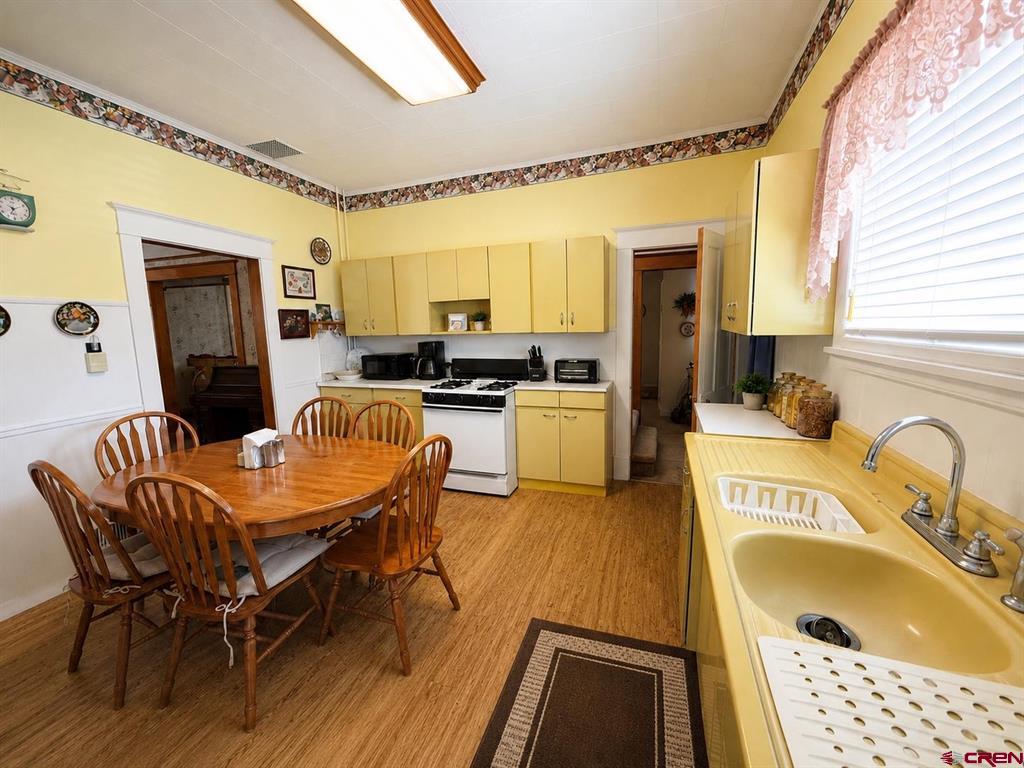 9992 2150 Road Property Photo 8