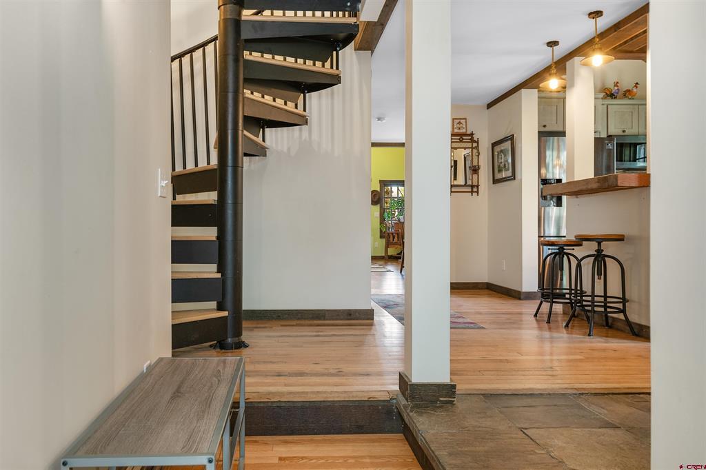 320 Whiterock Avenue Property Photo 25