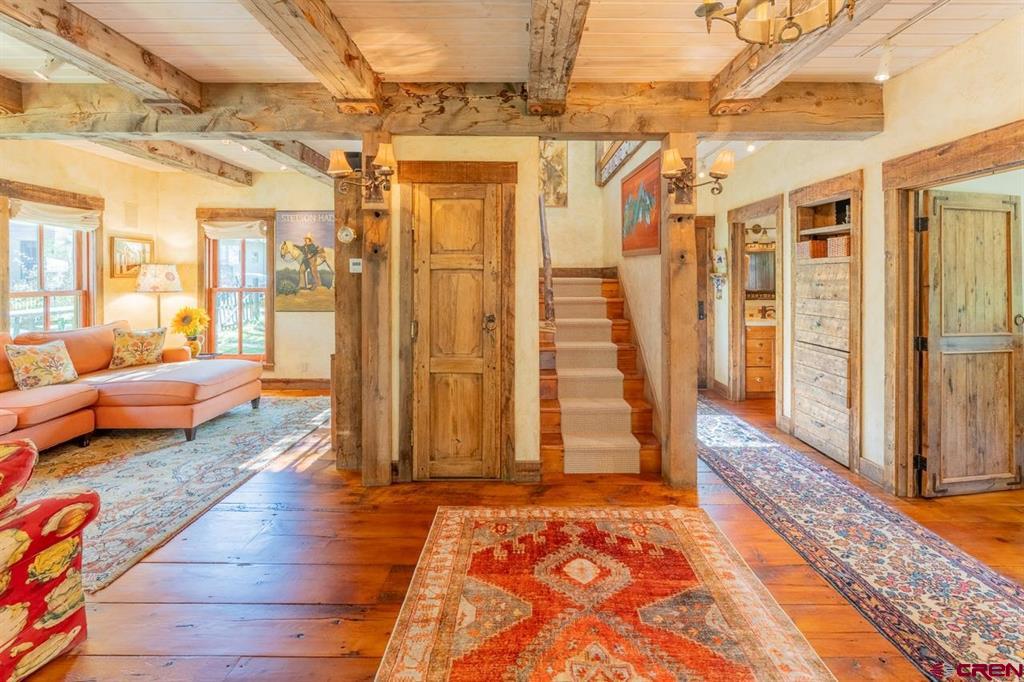 507 First Street Property Photo 8