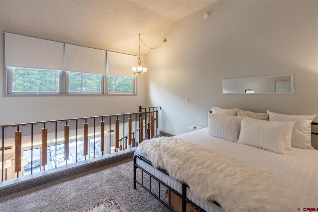 314 N Tamarron Drive Property Photo 9