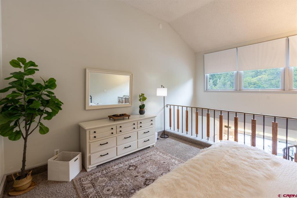 314 N Tamarron Drive Property Photo 10