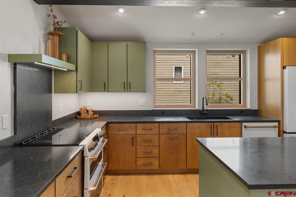 722 Butte Avenue Property Photo 11