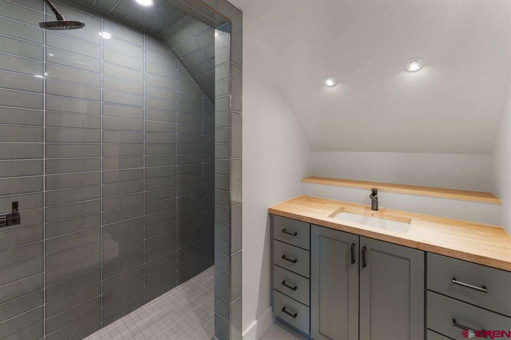 722 Butte Avenue Property Photo 36